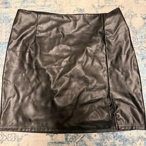 Elegant Black Faux Leather Skirt